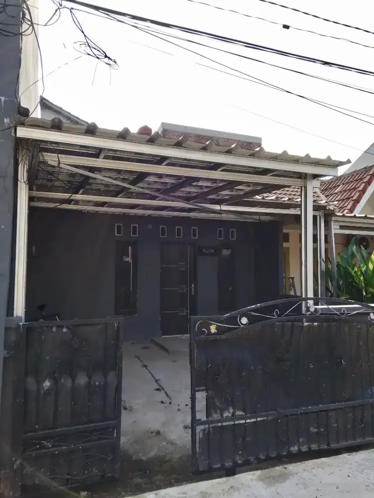 Rumah strategis harga ekonomis