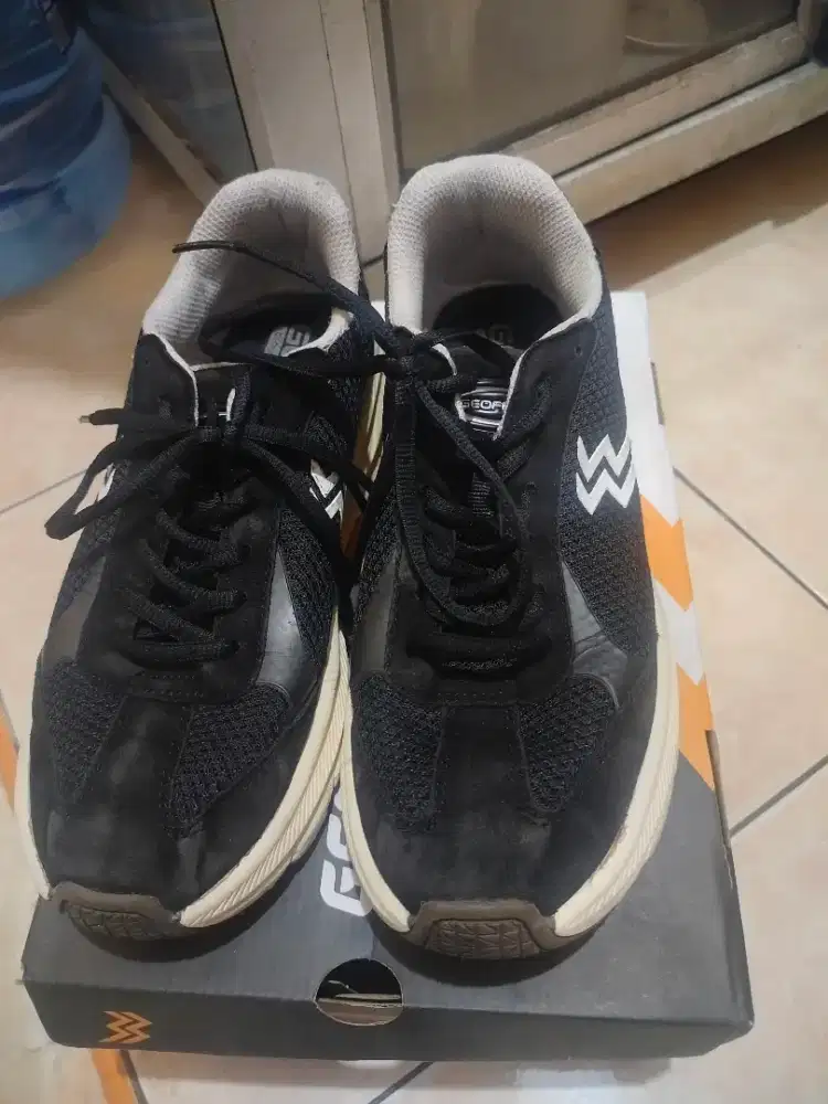 Sepatu geoff max finestone