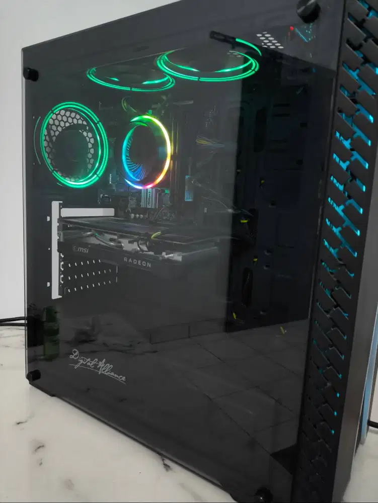 PC Gaming - Intel Core I3 & RX Radeon