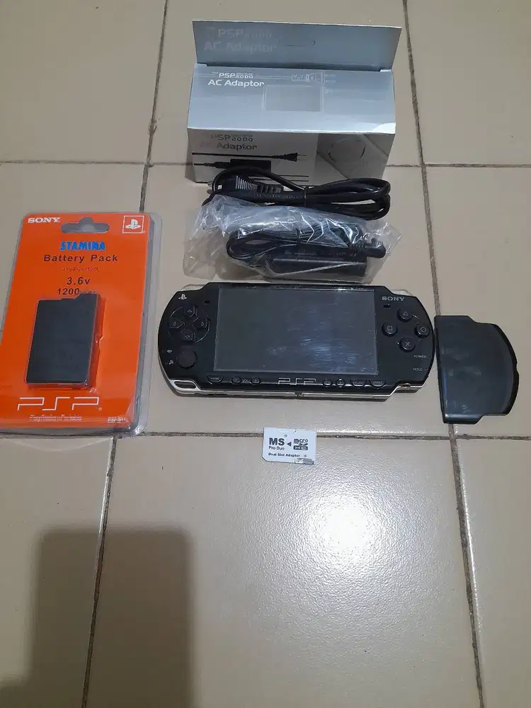 Psp slim Mulus seri 2000 Memory 8gb Full game Plus Cassan