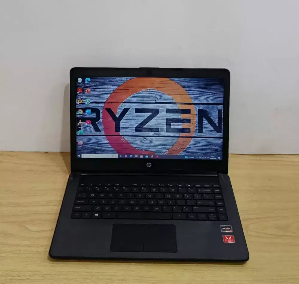 Laptop HP 14-cm0xxx prosesor AMD Ryzen 3 2200U RAM 4GB SSD 512GB