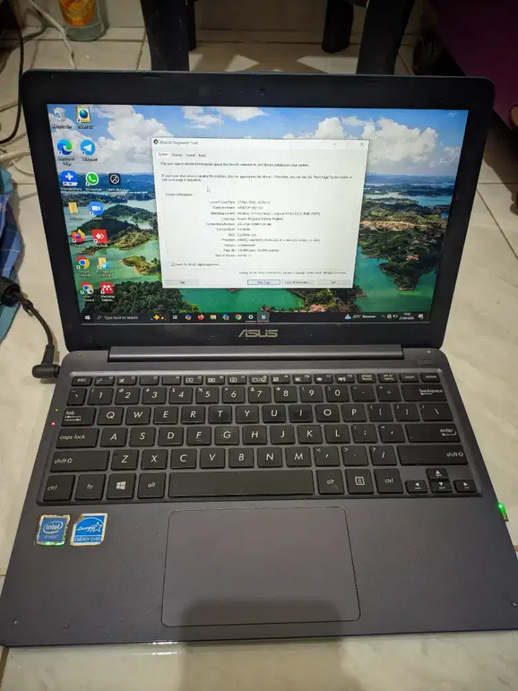 Asus E203NAH
2gb
HDD220gb
Windows 10 cocok untuk office atau sekolah