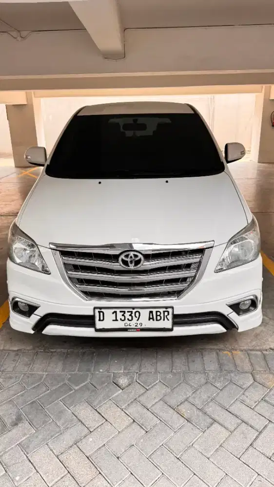 Innova 2014 Type V Luxury Matic 2.0 Pertalite