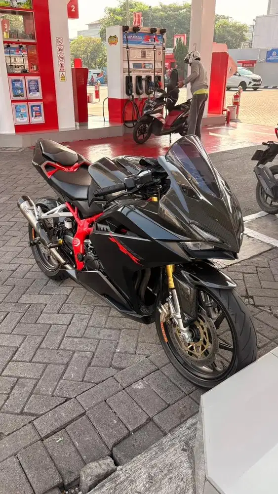 Honda CBR250RR 2019 Low KM