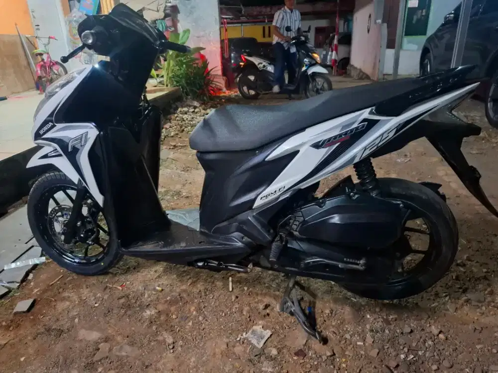 HONDA VARIO KZR 2014