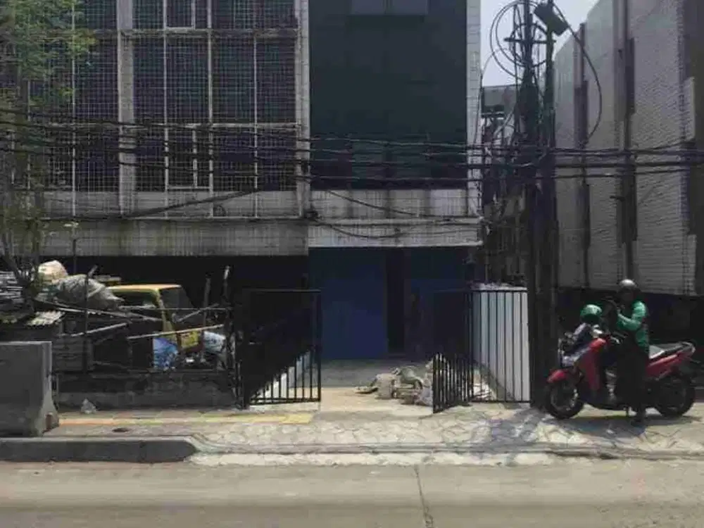 Dijual dibawah harga NJOP ruko 3 lantai dikomplek Ptimocon Nusa Lestari