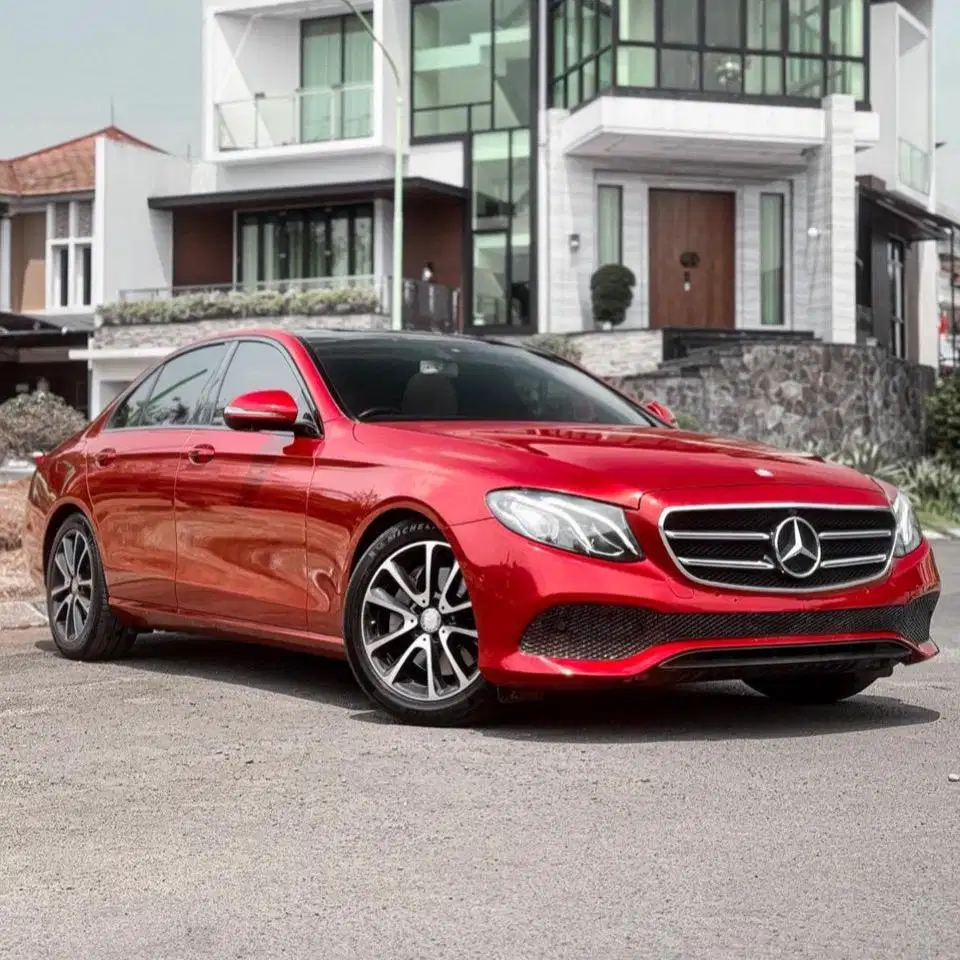 (CASH) Mercedes Benz E300 W213 2016