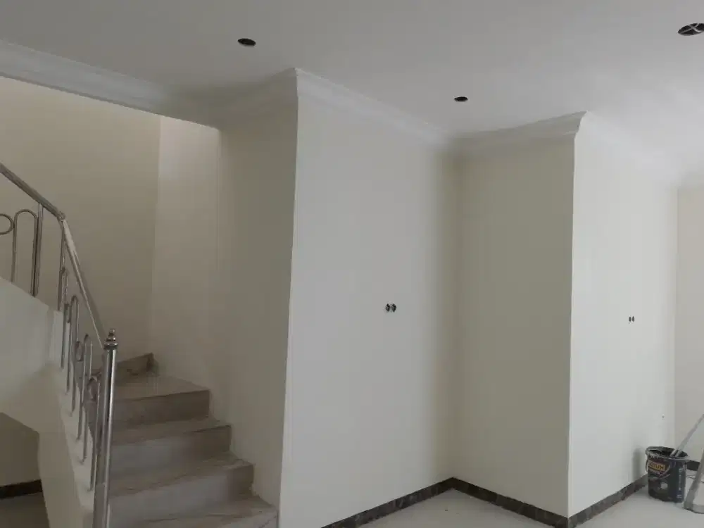Tukang cat rumah