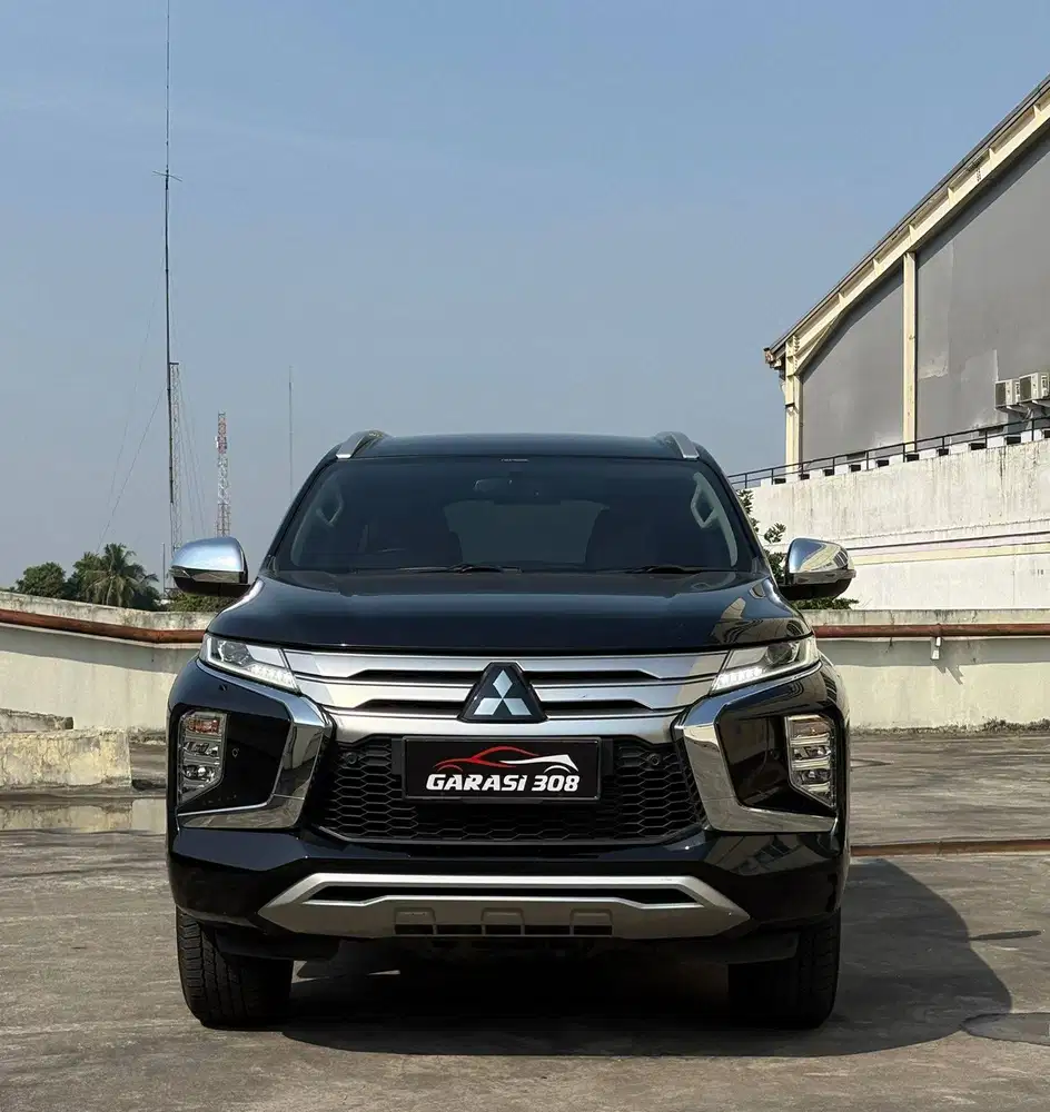 Mitsubishi Pajero Sport Dakar Ultimate 4x2 AT Solar 2.4L 2022 Hitam