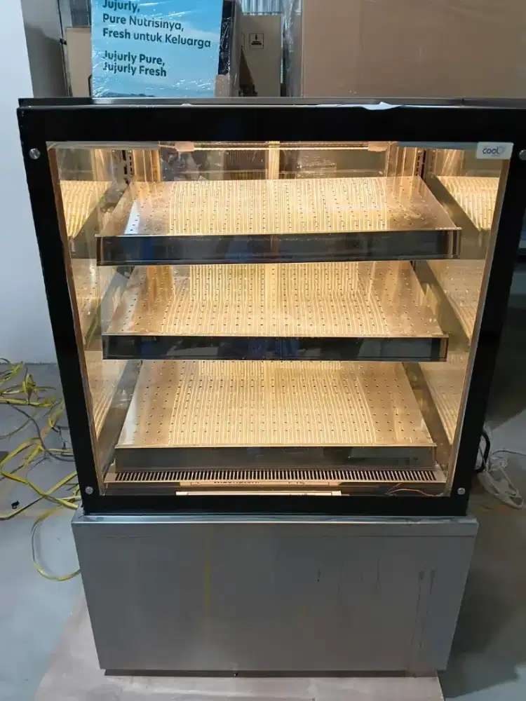 The Cool CAKE SHOWCASE 90 cm
