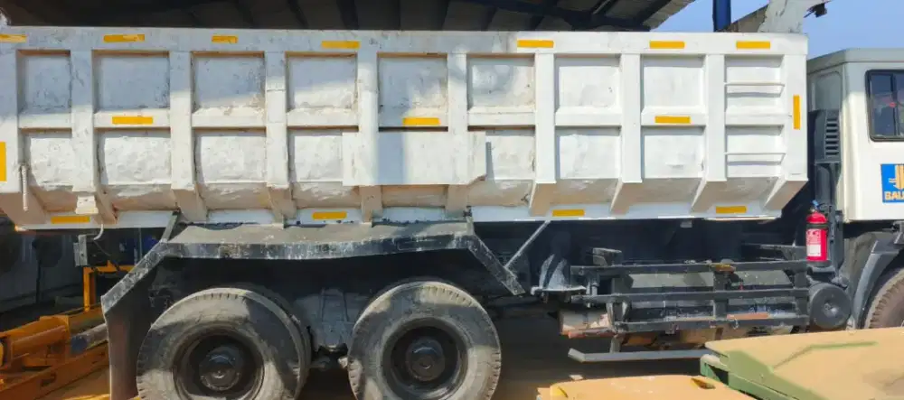 DUMP TRUCK TRONTON MAN 2012