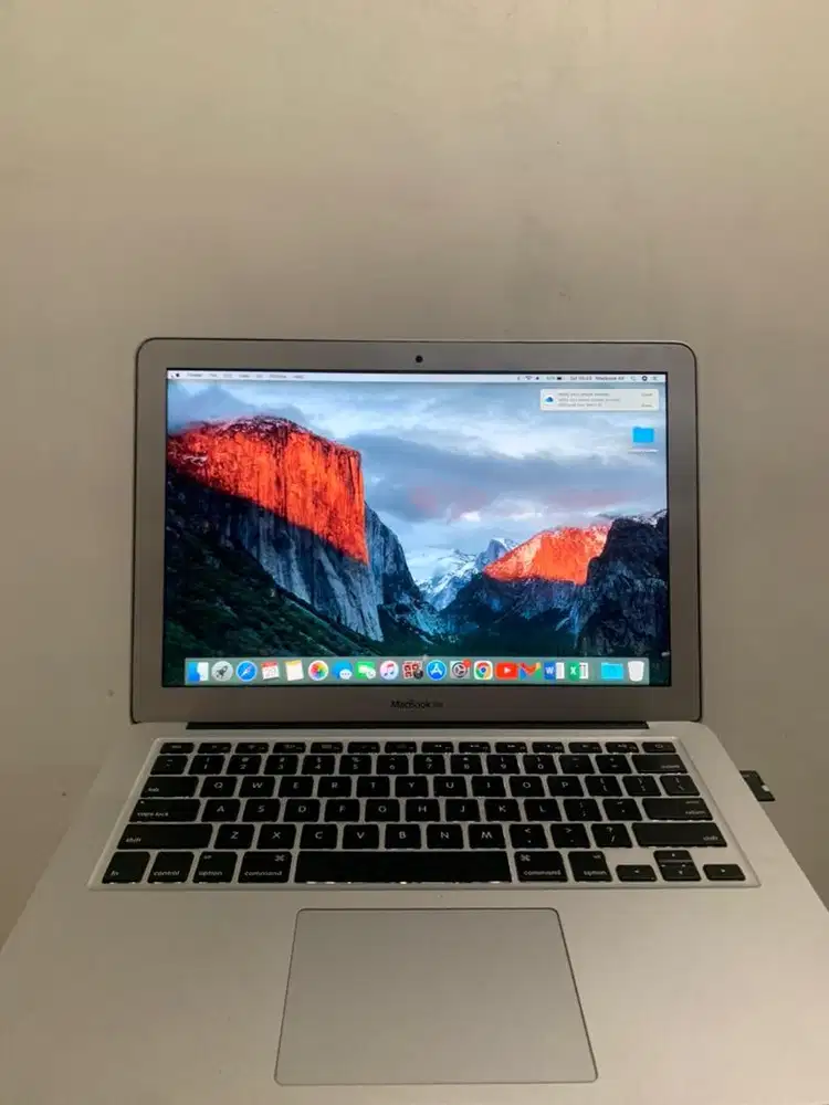 Laptop Apple Macbook Air 2012