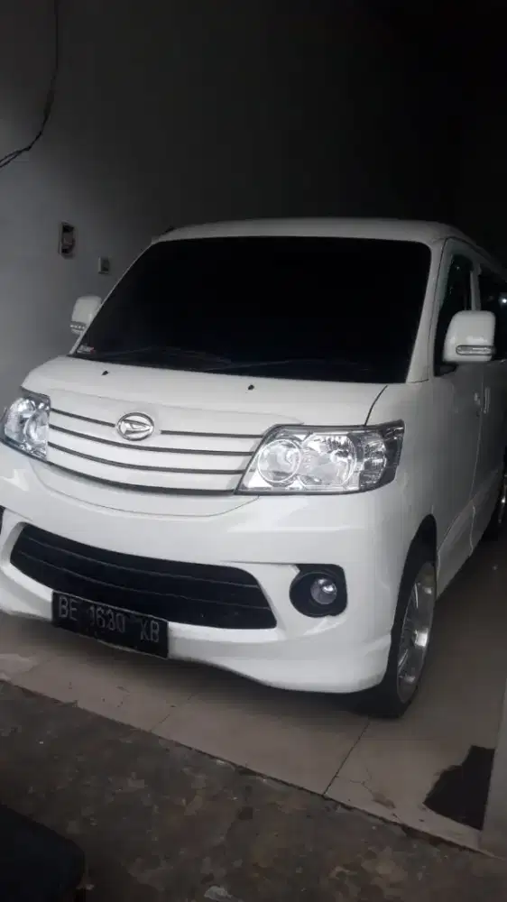 Daihatsu Luxio 1.5 D mt '15. OTR 93 JT