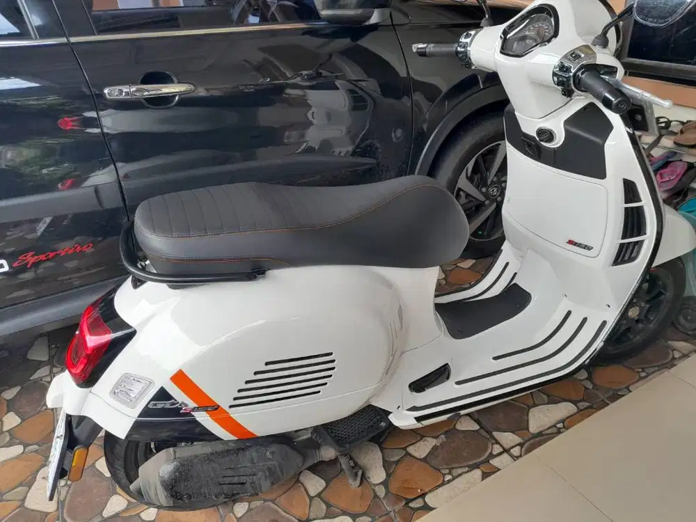 Dijual : VESPA GTS 150 Super Sport Keyless Tahun 2023