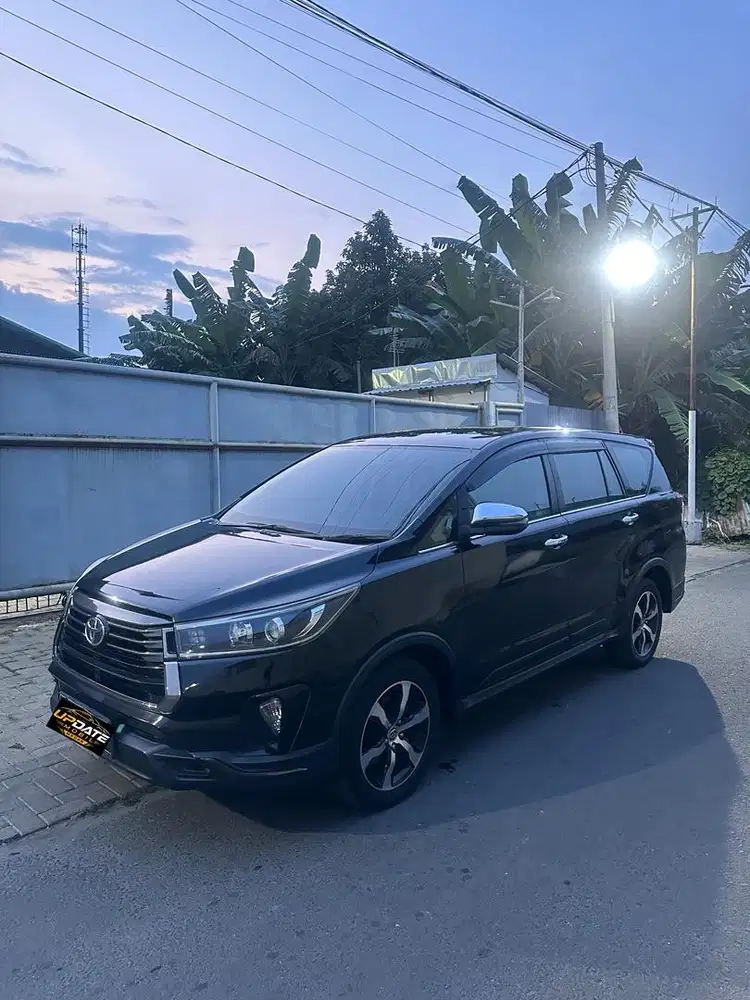 Toyota Innova Venturer Diesel Matic 2021 Reborn VRZ