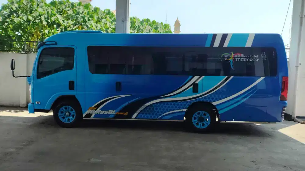 Sewa elf & Hiace