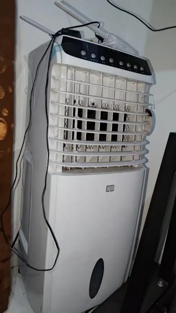 Bundling air cooler dan dispenser