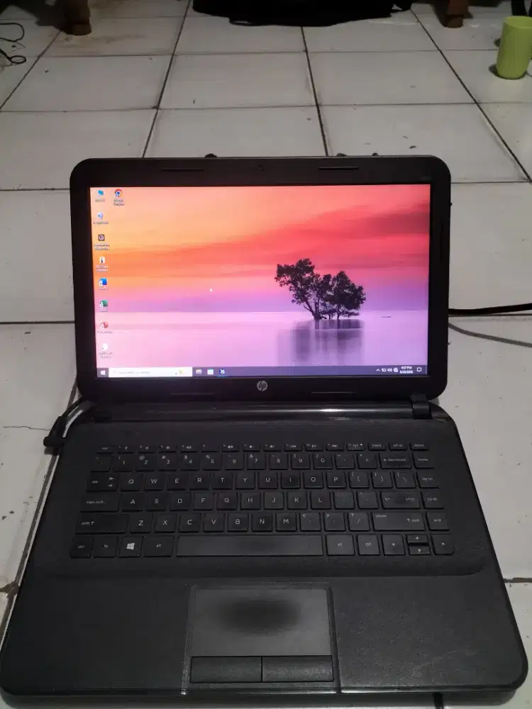 Laptop Hp 240 G2 Core i3 RAM 8GB No Minus