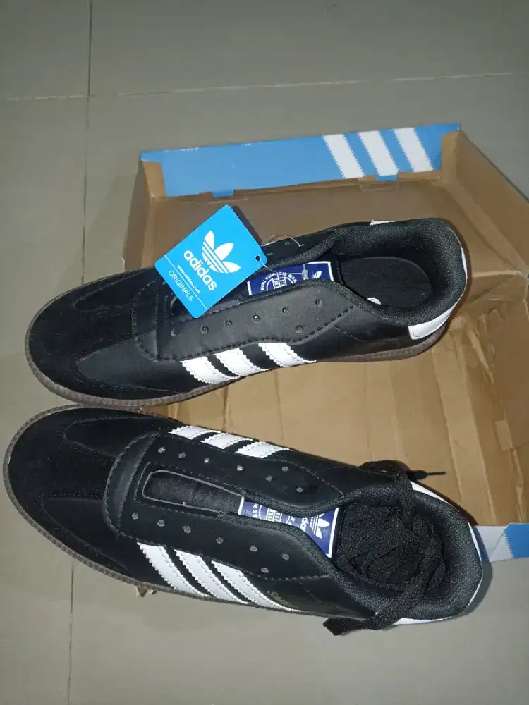 Sepatu Adidas samba