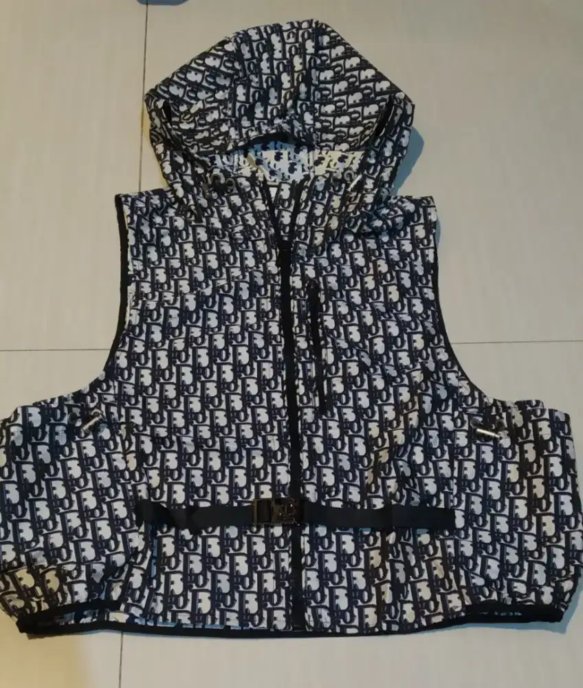 Christian dior vest