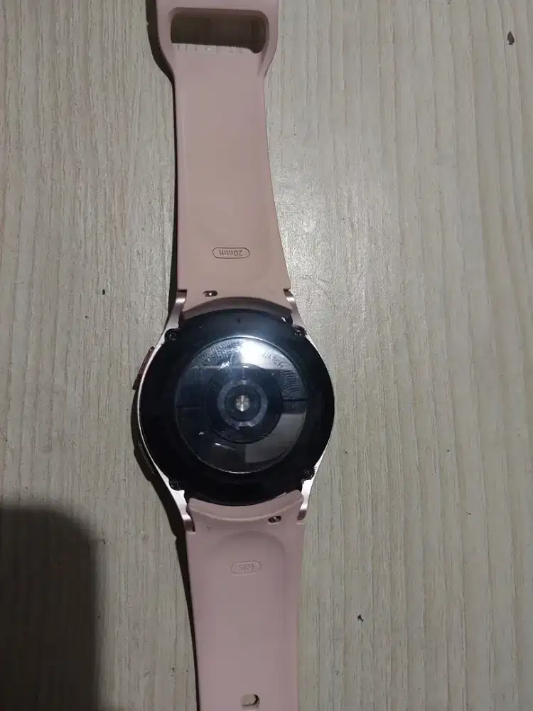 Samsung Galaxy Watch 4 40mm 16GB Resmi Original