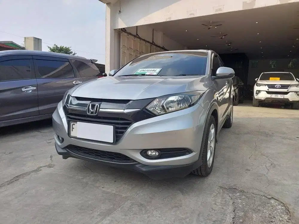 HONDA HRV E CVT 1.5 AT AUTOMATIC 1500 CC BENSIN TAHUN 2017