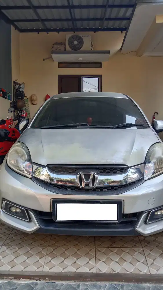 Mobilio 2014 Terawat, AC Dingin, Surat Lengkap
