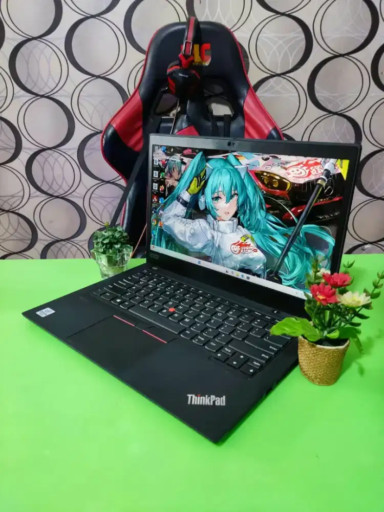 Laptop Tipis elegan Lenovo Thinkpad T14s V33 TOUCHSCREEN Black Edition