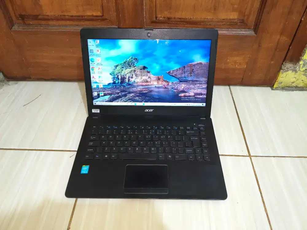 Laptop Acer One 14-Z1402 Ram 8gb SSD 128gb core i3 gen5 Siap pakai