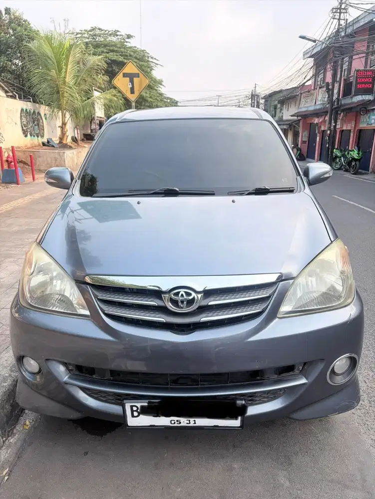 AVANZA 2011 1,5S AT