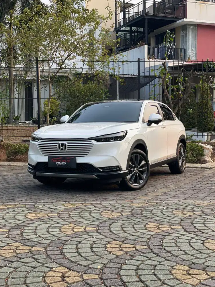 Honda HR-V 1.5 SE CVT 2025 !! LOW ODO !!!