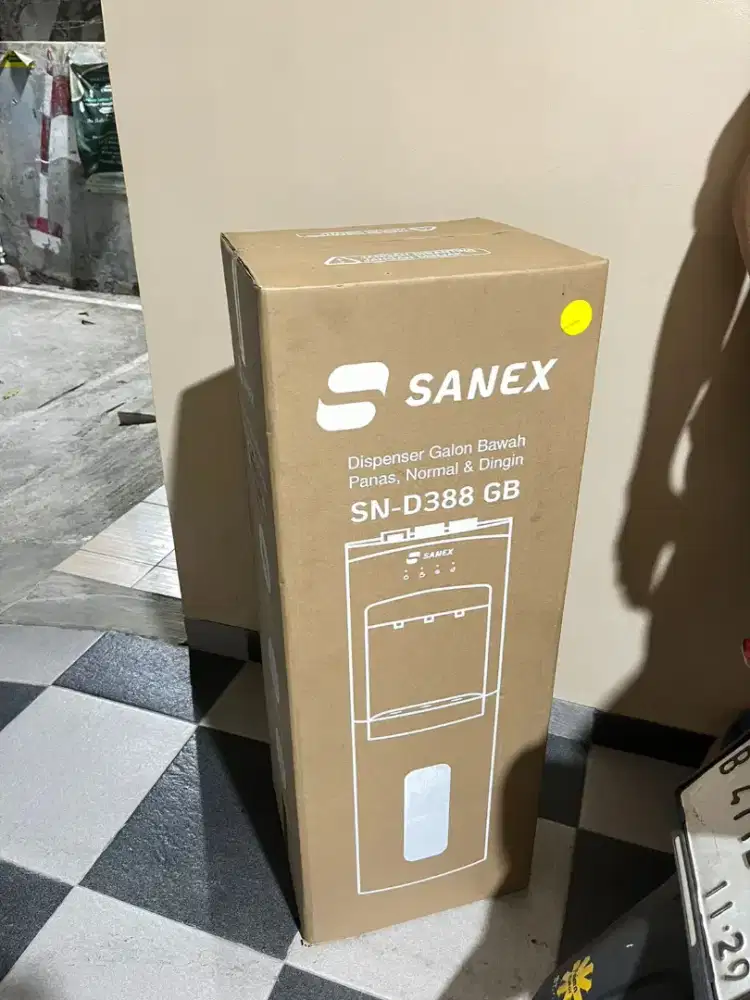 Dispenser D388 sanex
