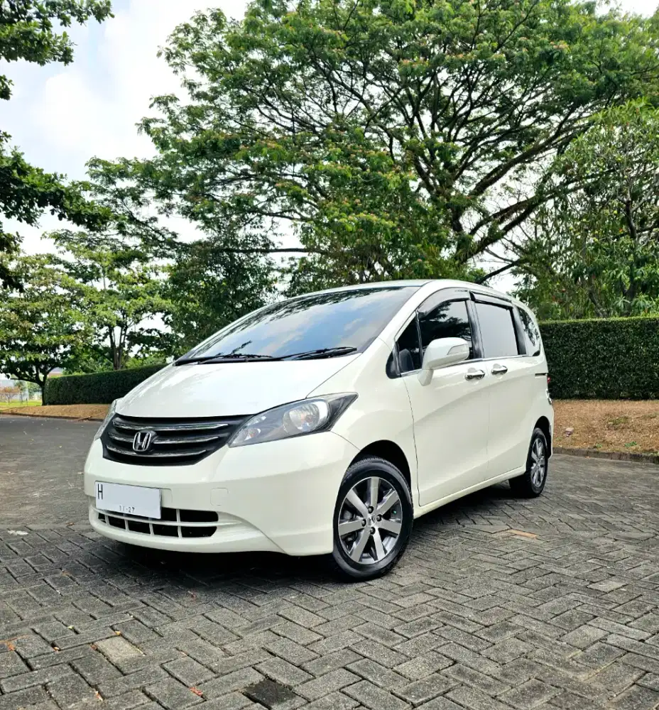 (DP 36JT) HONDA FREED PSD AT 2010 AC DIGITAL