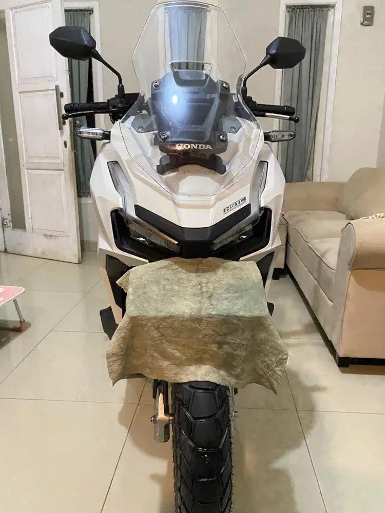 Honda adv 160 2024 tipe abs