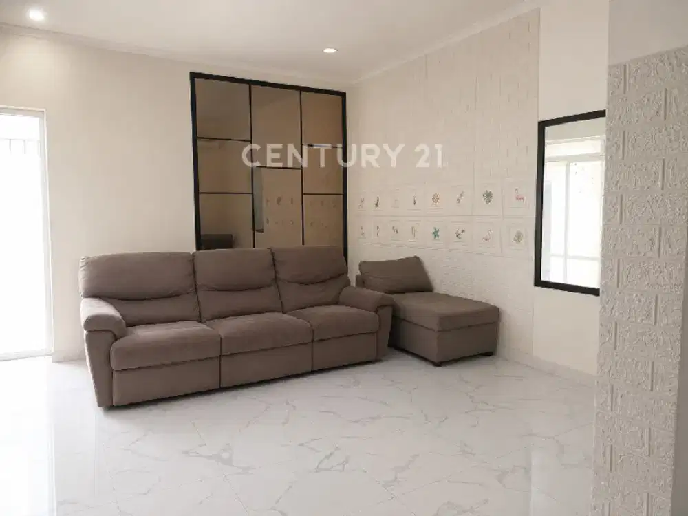 Dijual Rumah 2 Lt  Di Cluster Lasaine, JGC