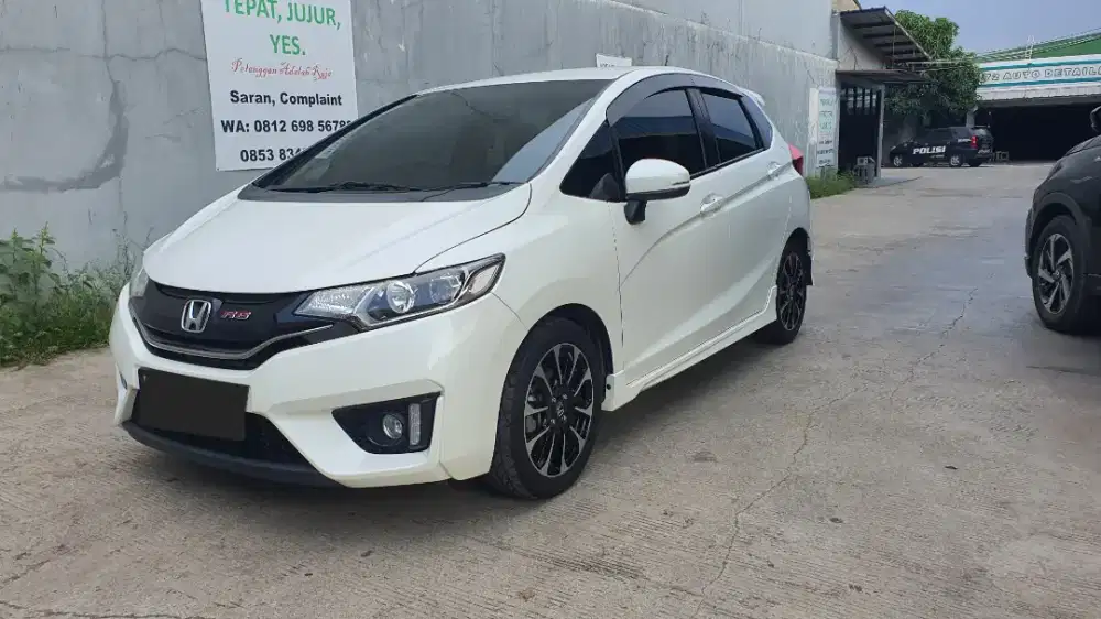 Honda Jazz RS 1.5 AT 2016 low km asli