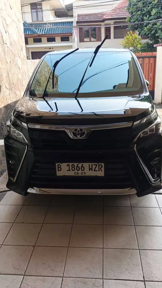 Voxy 2019 Automatic