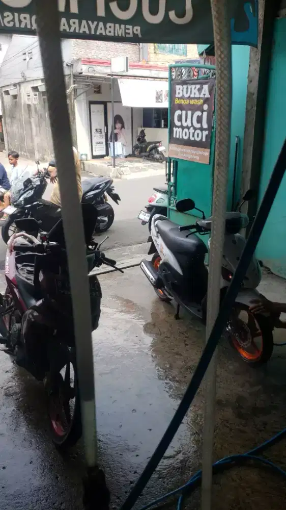 Loker cuci steam motor
