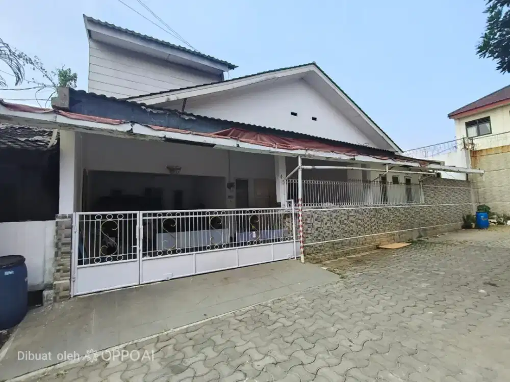 Rumah second dijual 304m²(1.950M) perumahan Auri Cimanggis Depok