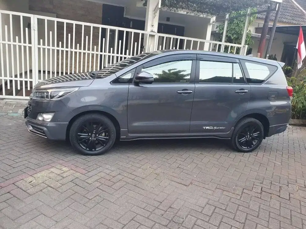 Innova V TRD Diesel matic 2020