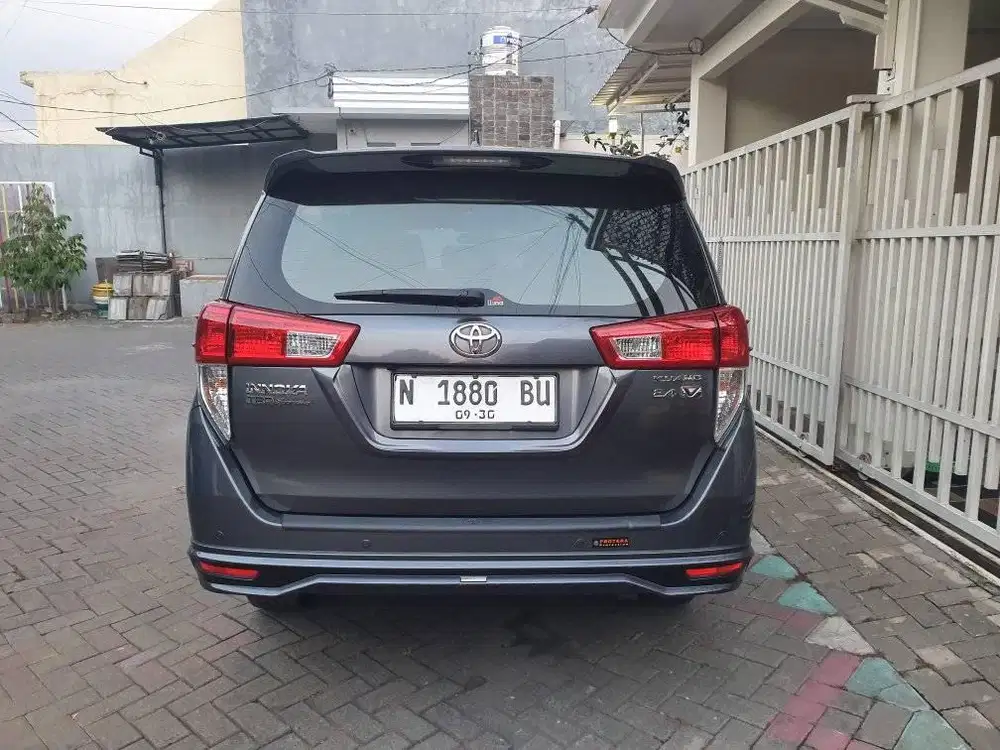 INNOVA REBORN V DIESEL TRD 2020