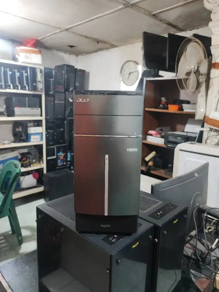 Cpu Core i5-4570@3,2Ghz / SSD 250GB / Ram 8GB  / WIFi