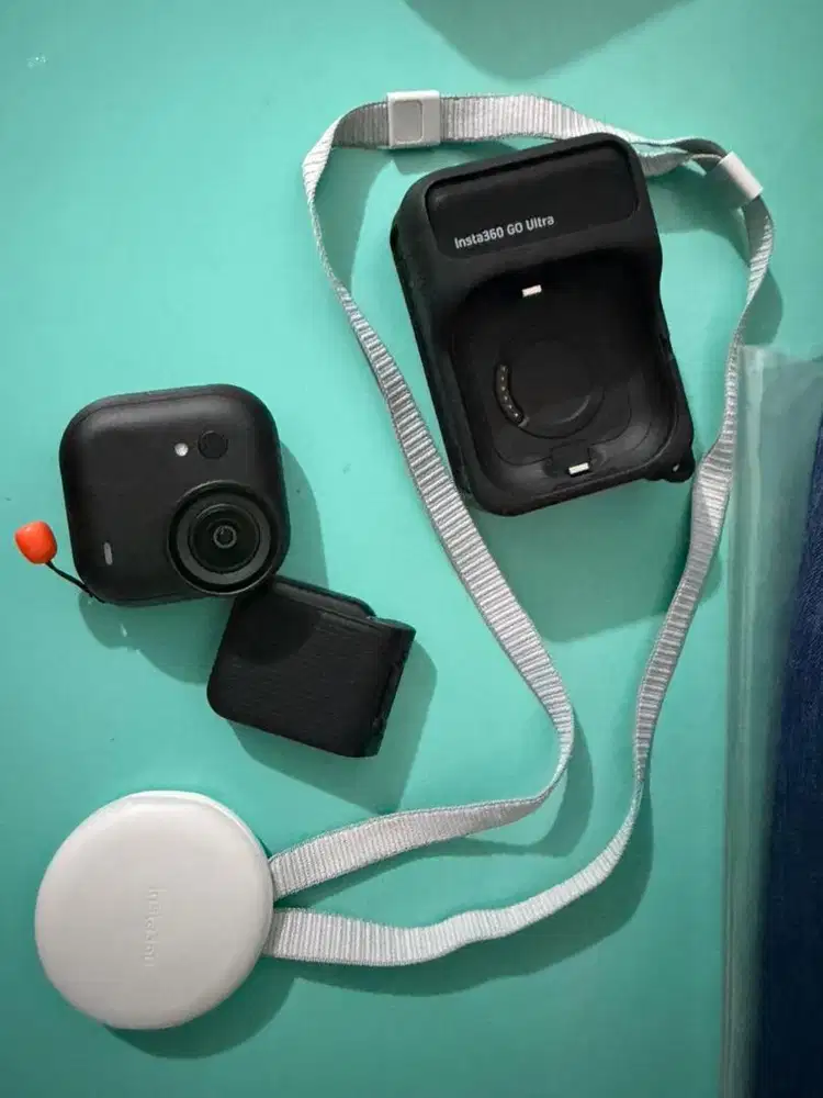 Insta360 GO Ultra Black Edition