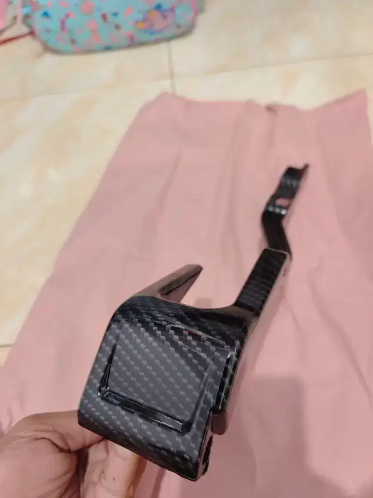 Cover speed sensor original Honda Vario carbon hitam