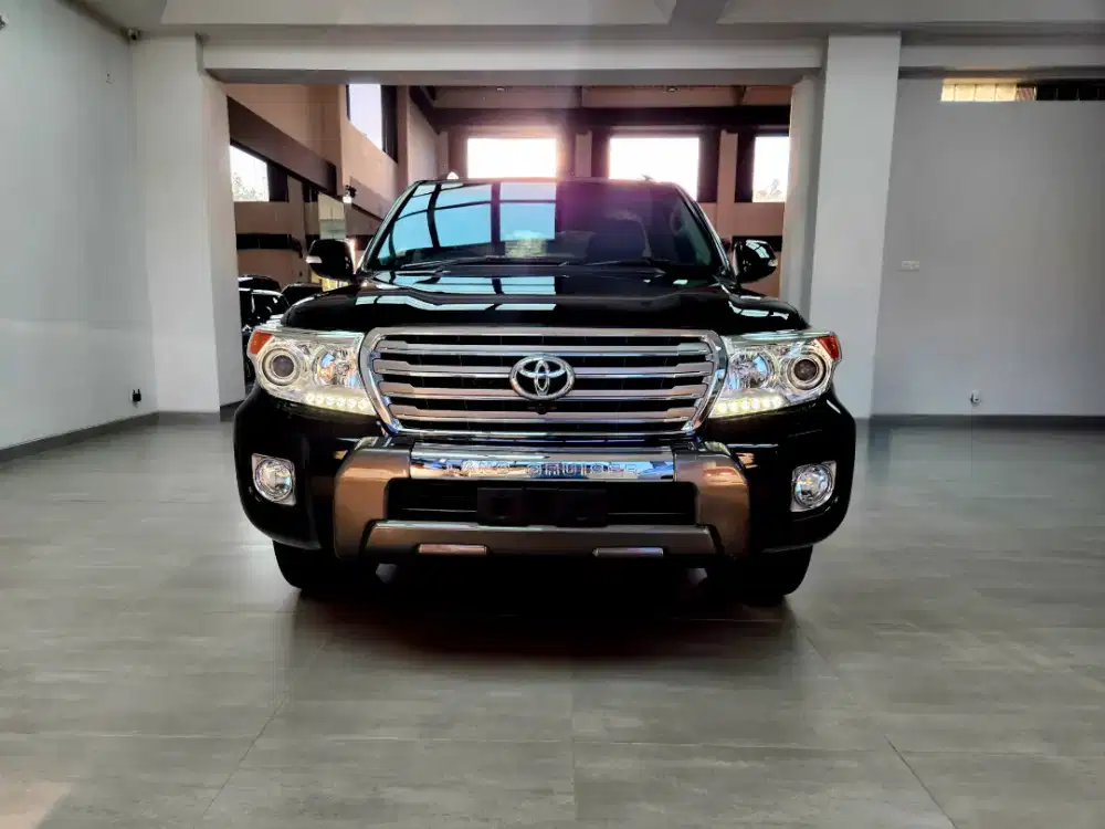 Land Cruiser VX200 4.5D Full Spec ATPM 2012 km77rb
