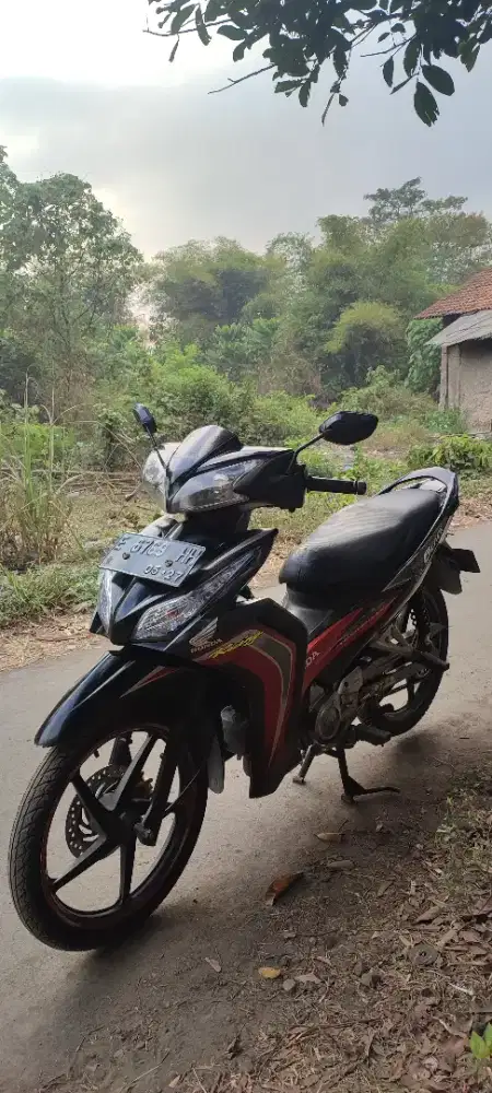 Honda blade 2012