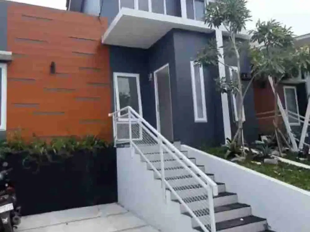 Rumah Mezanine Siap Huni dekat Stasiun Cilebut