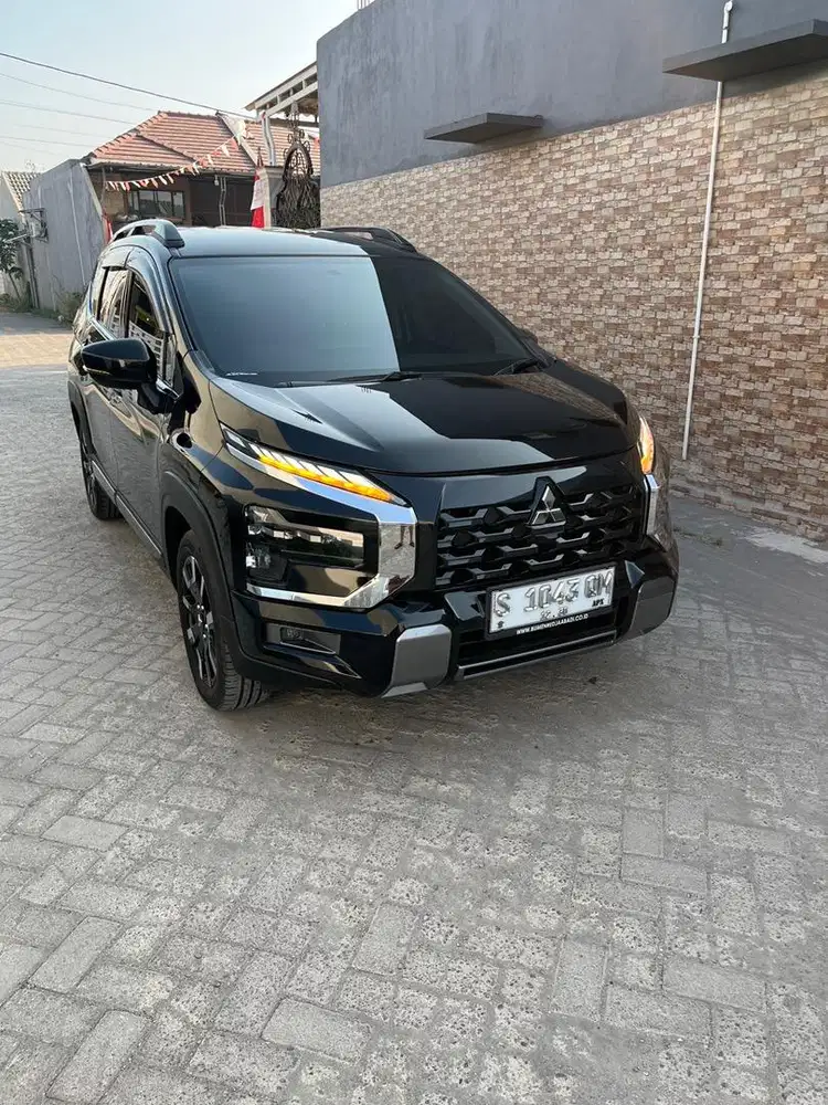 Xpander cross premium 2025 CVT