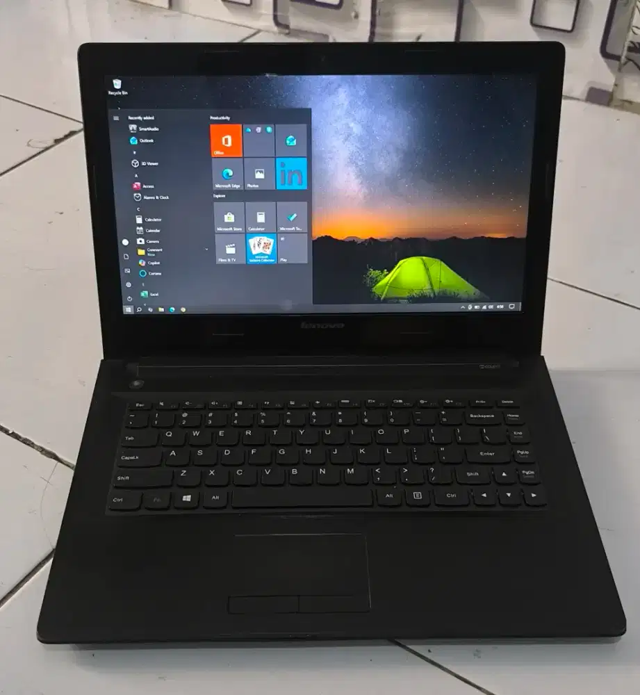 Laptop lenovo dual VGA ram 8 SSD 120 Batre 2 jam semua fungsi normal