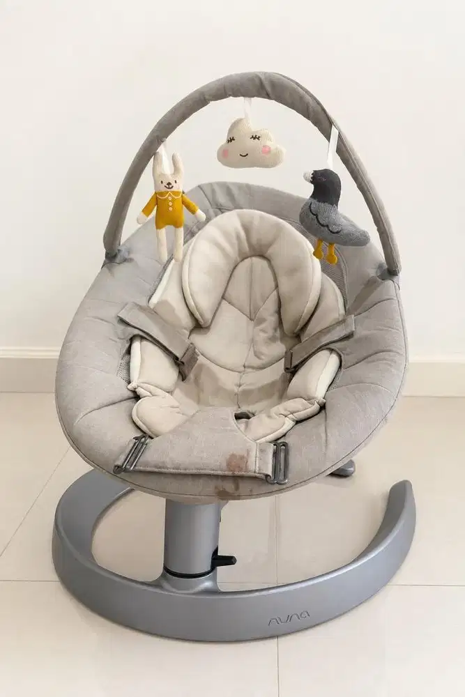 Nuna Leaf Grow Bouncer + Toy Bar Original Lengkap – Preloved